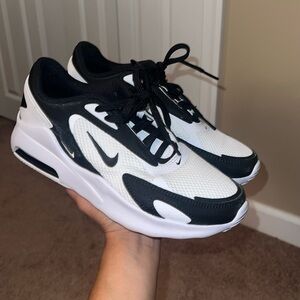 Nike Air Max, Black and White